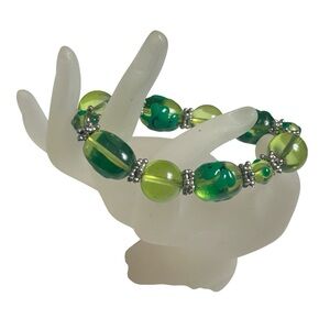 Shamrock Painted Green Glass Beaded Stretch Bracelet Vintage St Patrick’s Day